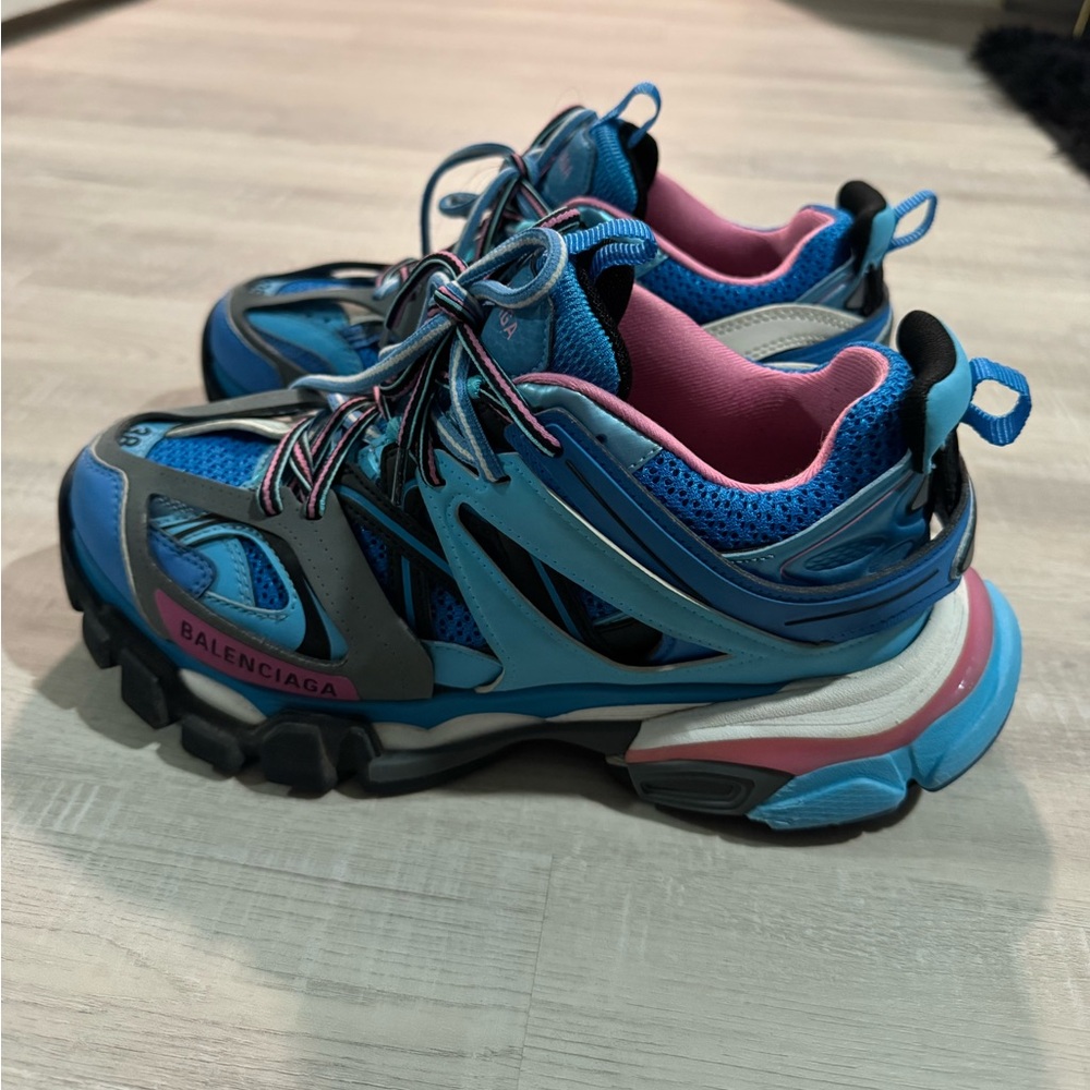 Balenciaga Sneakers in Blue and Pink - Picture 3 of 8